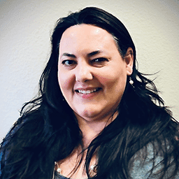 Tori Gentry, Insurance Agent
